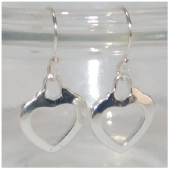 Pierced Hook Earrings. - Picture 5 of 8